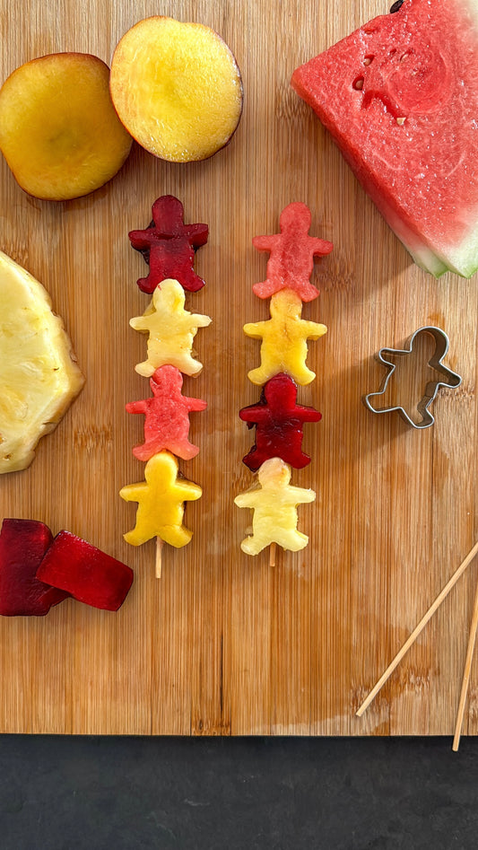 12 Recipes of Christmas: Mini Gingerbread Men Fruit Skewers 