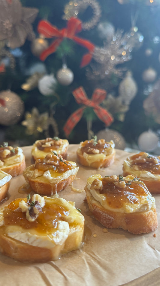 Baked Brie & Fig Spread Bites Holiday Appetizer 